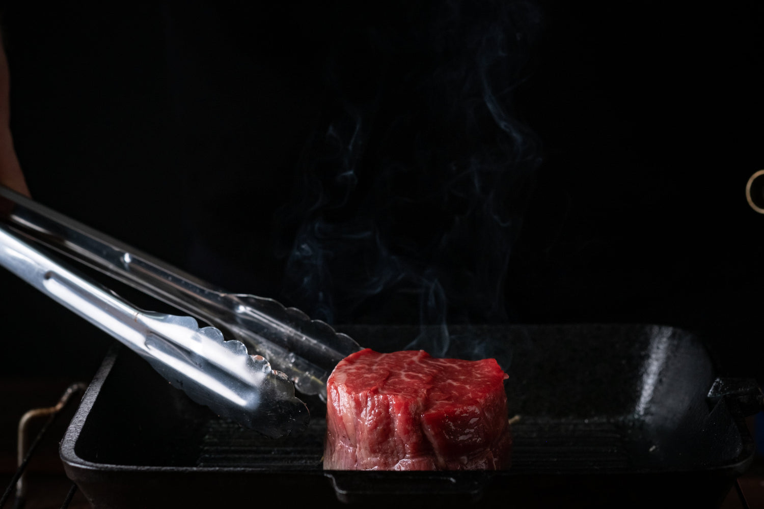 Mythos: Ein Steak darf nur einmal gewendet werden